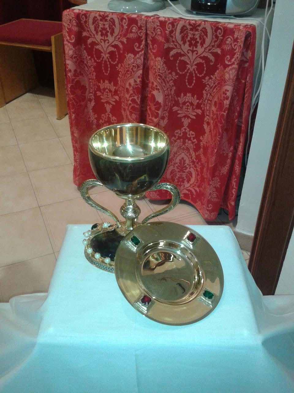 ENTREGA RÉPLICA SANTO CÁLIZ